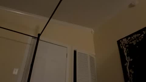 Goddess Luna online show from December 16, 3:00 am