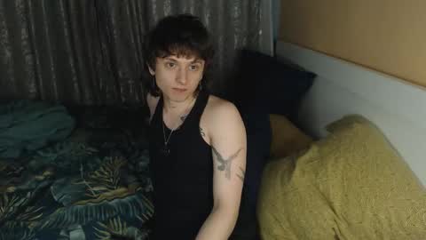 Ian online show from November 11, 12:10 am