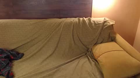 Ian online show from February 9, 6:56 pm