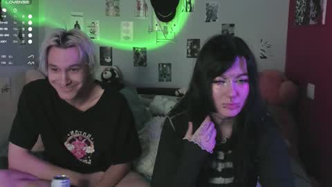 Snapshot of g4tito chatting on November 4, 6:34 am g4tito online show from November 4, 6:34 am