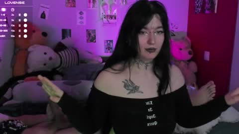 Snapshot of g4tito chatting on November 25, 7:08 am g4tito online show from November 25, 7:08 am