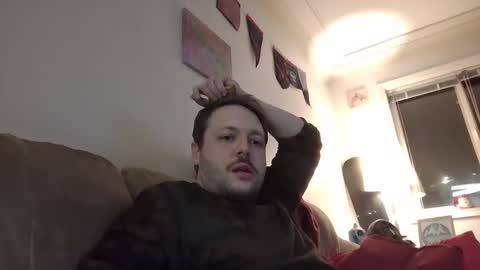 Snapshot of g_c091 chatting on January 1, 12:11 pm G online show from January 1, 12:11 pm