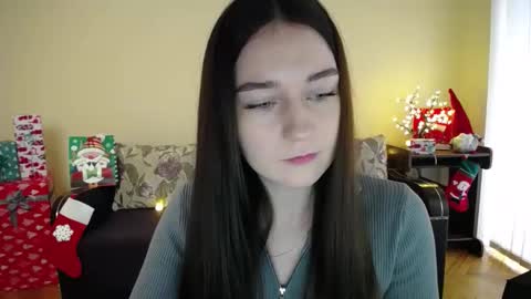 Snapshot of gabby_di chatting on January 3, 8:54 am Jaklin online show from January 3, 8:54 am