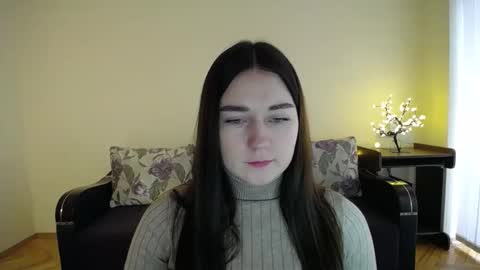 Snapshot of gabby_di chatting on January 13, 8:47 am Jaklin online show from January 13, 8:47 am