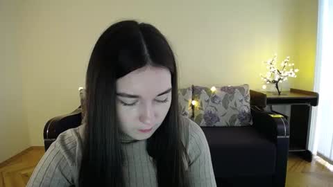 Snapshot of gabby_di chatting on January 29, 9:33 am Jaklin online show from January 29, 9:33 am