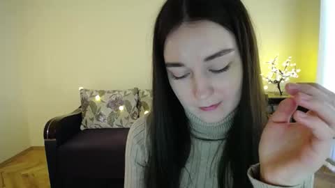 Snapshot of gabby_di chatting on January 29, 12:35 pm Jaklin online show from January 29, 12:35 pm