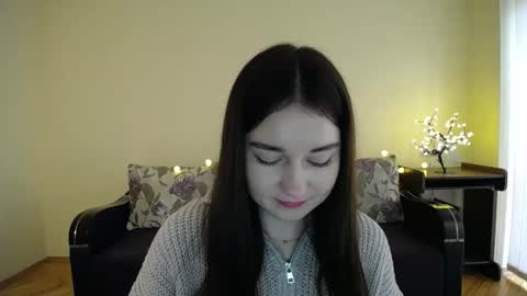 Snapshot of gabby_di chatting on February 3, 11:42 am Jaklin online show from February 3, 11:42 am