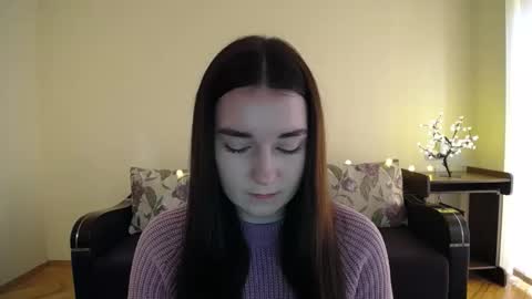 Snapshot of gabby_di chatting on February 6, 8:39 am Jaklin online show from February 6, 8:39 am