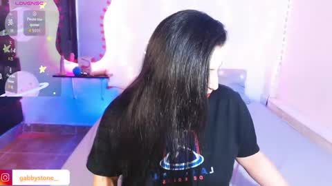 Snapshot of gabby_stone_ chatting on April 25, 11:46 pm Gabby online show from April 25, 11:46 pm