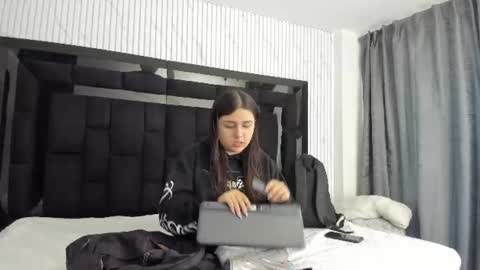 Gabby And Dominic online show from August 1, 12:04 pm