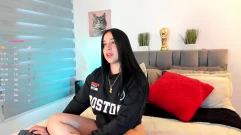 Snapshot of gabi_boom chatting on June 22, 10:40 pm Gabriela online show from June 22, 10:40 pm