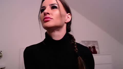 GabiCarter online show from March 4, 7:41 am