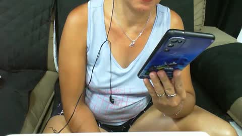 gaby  layla online show from February 25, 2:47 am