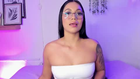 GABRIELA  online show from June 9, 2:01 am