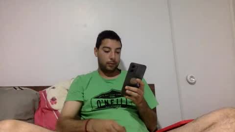 Snapshot of gabo1208 chatting on February 10, 11:25 am gabo1208 online show from February 10, 11:25 am