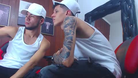 Snapshot of gaboreyes1 chatting on September 23, 12:35 am Gabo online show from September 23, 12:35 am