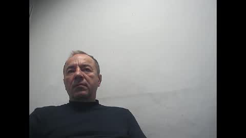 Snapshot of gabriel9_2003 chatting on April 27, 12:14 pm gabriel9_2003 online show from April 27, 12:14 pm