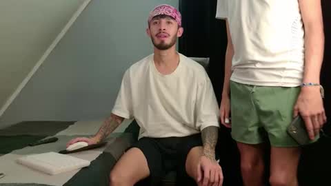 gabriel_and_geronimo online show from February 27, 9:15 pm