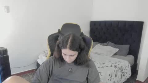 Snapshot of gabriel_olx chatting on February 15, 6:12 pm gabriel online show from February 15, 6:12 pm