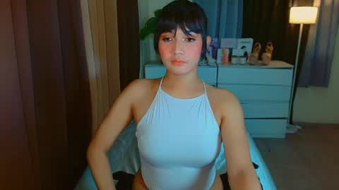 gabriela_deluxe online show from April 7, 10:15 am