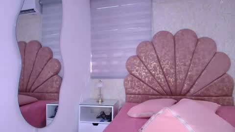 Snapshot of gabriela_leone chatting on June 1, 7:26 pm gabriela online show from June 1, 7:26 pm