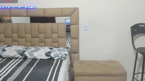 gabriela ponce online show from November 25, 9:15 pm