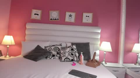 Snapshot of gabriela_salgado chatting on December 24, 2:22 pm Gabriela salgado online show from December 24, 2:22 pm
