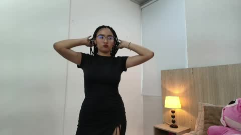 Gabriela Vargas online show from May 31, 8:21 pm