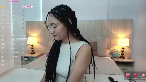 Gabriela Vargas online show from June 12, 8:08 pm