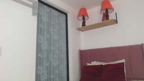 Snapshot of gabrielarossa chatting on December 12, 12:44 pm GabrielaRossa online show from December 12, 12:44 pm