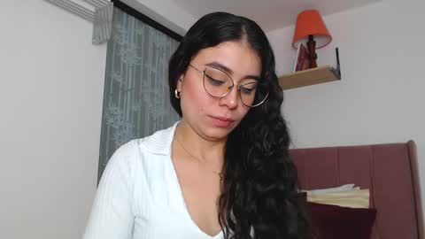 Snapshot of gabrielarossa chatting on December 17, 12:54 pm GabrielaRossa online show from December 17, 12:54 pm
