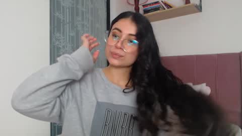 Snapshot of gabrielarossa chatting on February 25, 7:47 pm GabrielaRossa online show from February 25, 7:47 pm