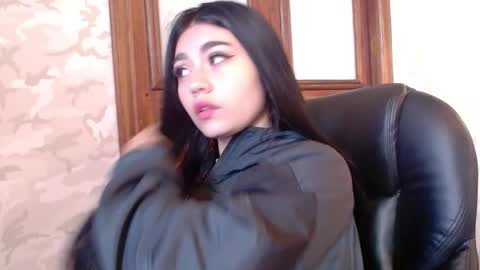 gabriella online show from October 2, 12:01 pm