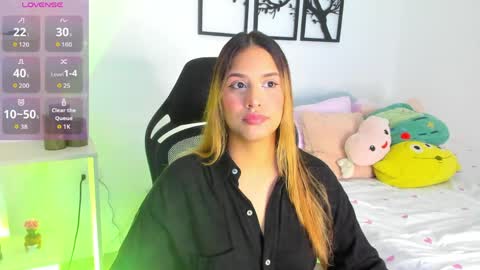Snapshot of gabriella__tom chatting on May 27, 9:34 pm Gabriella online show from May 27, 9:34 pm
