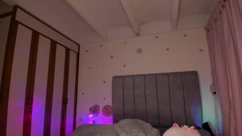 Snapshot of gabrielladurandd chatting on December 15, 11:20 pm Gaby online show from December 15, 11:20 pm