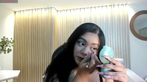 Gabriella Lee online show from April 15, 3:35 am