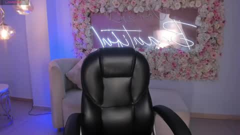 Gabriella Lee online show from May 3, 11:22 pm