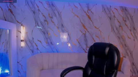 Gabriella Lee online show from May 6, 3:24 am