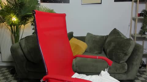 Gabrielle online show from March 12, 4:18 am