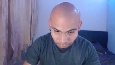 Gabriel online show from March 1, 10:53 pm