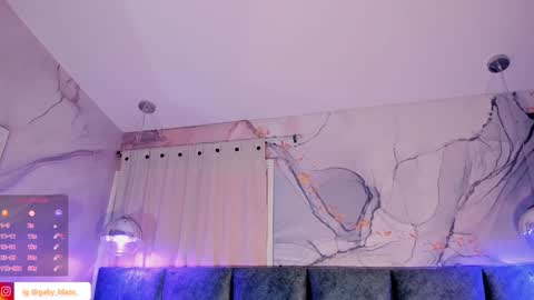 Snapshot of gaby_blaze chatting on December 10, 9:11 pm Gaby Blaze online show from December 10, 9:11 pm