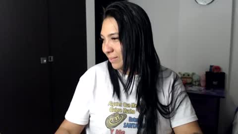 Snapshot of gaby_bluexx chatting on July 15, 10:20 am Gaby Blue online show from July 15, 10:20 am