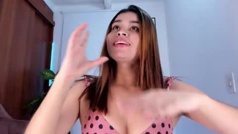 Snapshot of gaby_girl chatting on January 26, 11:08 pm online show from January 26, 11:08 pm