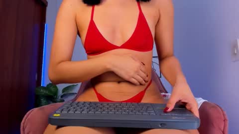 Snapshot of gaby_girl chatting on September 19, 12:17 pm online show from September 19, 12:17 pm