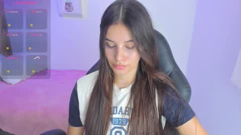 Gabriela online show from December 4, 10:30 pm