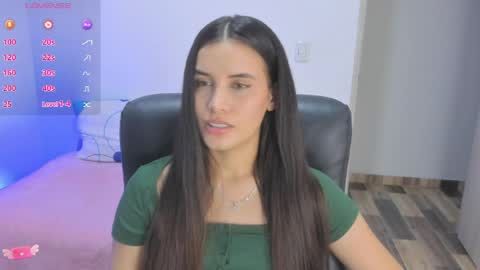 Snapshot of gaby_olsen chatting on May 18, 11:21 pm Gabriela online show from May 18, 11:21 pm