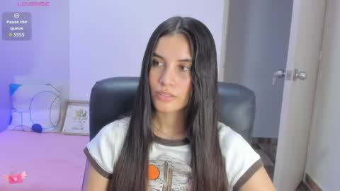 Snapshot of gaby_olsen chatting on June 16, 11:51 pm Gabriela online show from June 16, 11:51 pm
