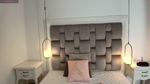 GABRIELA  online show from December 3, 11:30 am