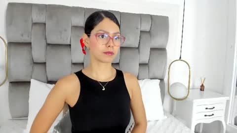 Snapshot of gaby_smit__ chatting on June 10, 11:42 am GABRIELA online show from June 10, 11:42 am