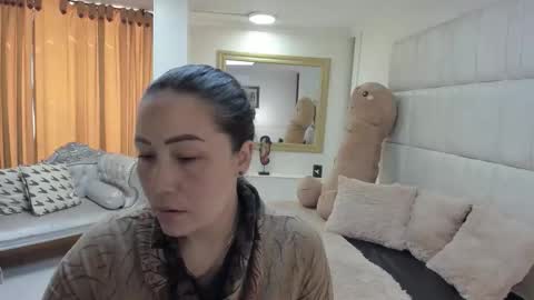 gabriela online show from December 16, 3:06 pm